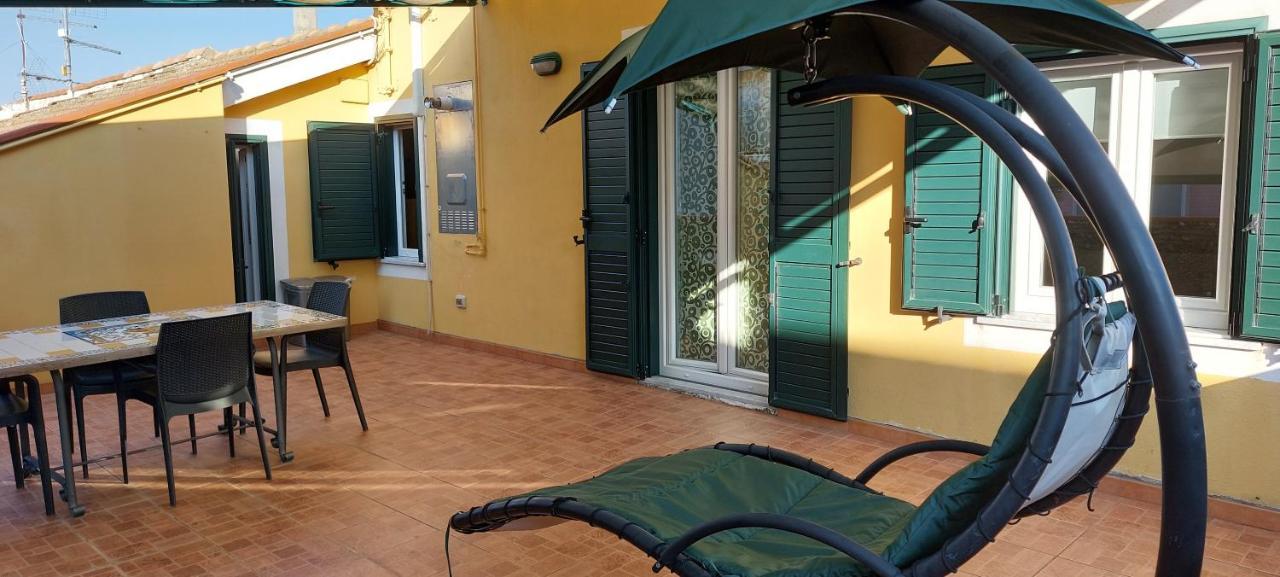 شقة La Terrazza Dell' Angelo Pomarico المظهر الخارجي الصورة